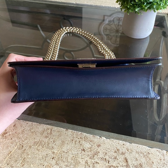 SOLD ON CURTSY - Picture 13 of 15